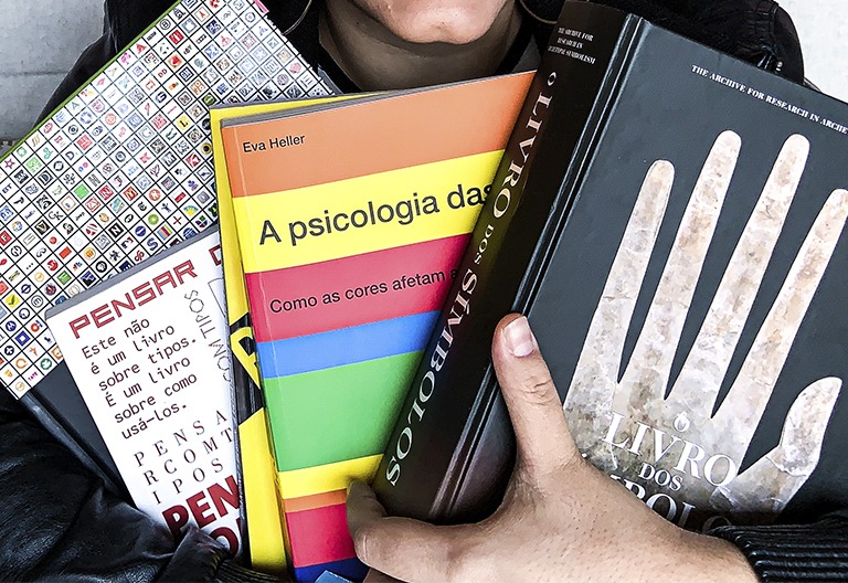 Read more about the article 7 Livros de Design Gráfico Que Você Deveria Ler